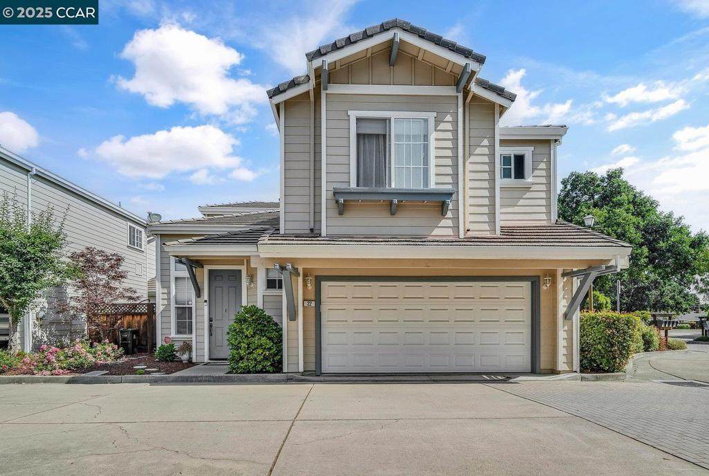 22 Village Square Pl - Photo 1