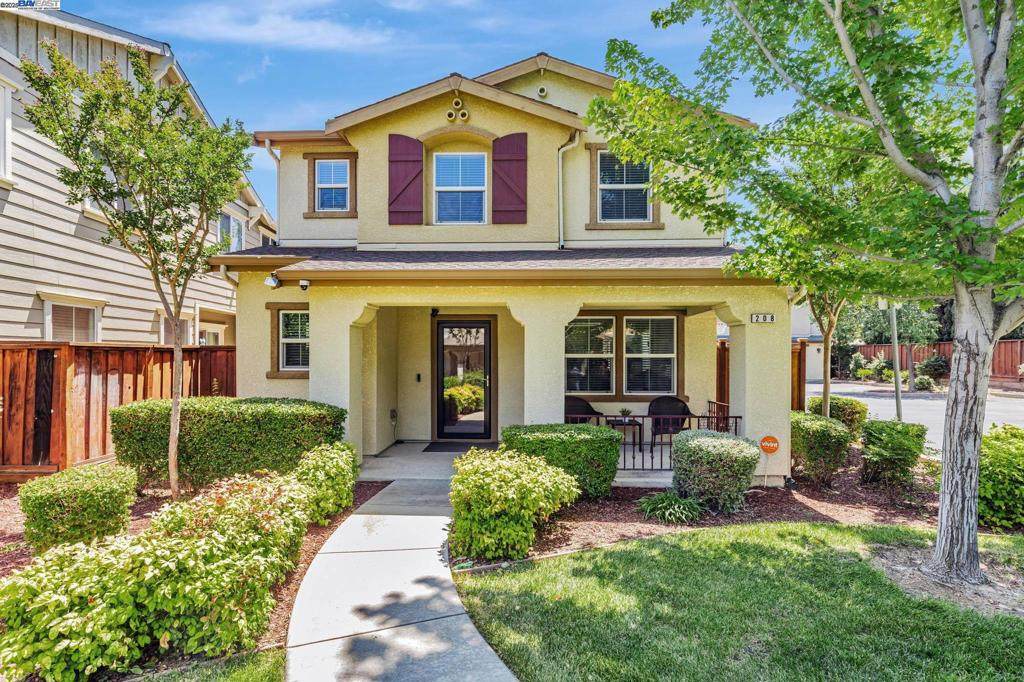 208 Jupiter Ct. - Photo 1