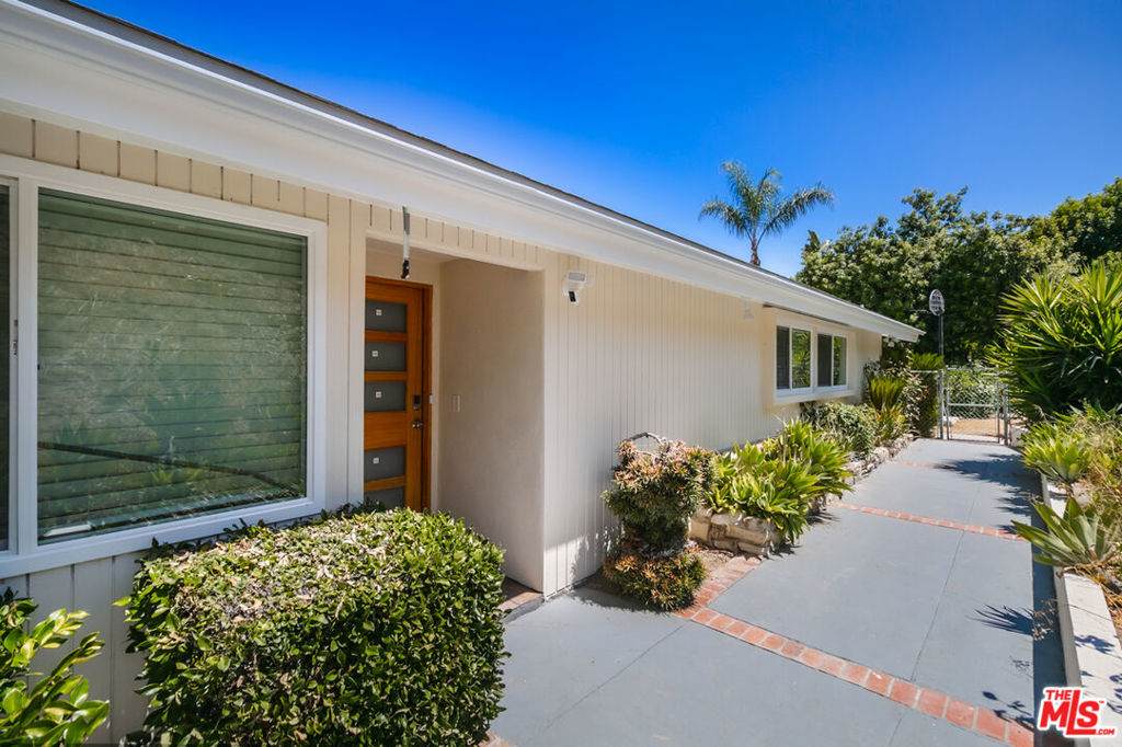 5634 Mason Avenue - Photo 1