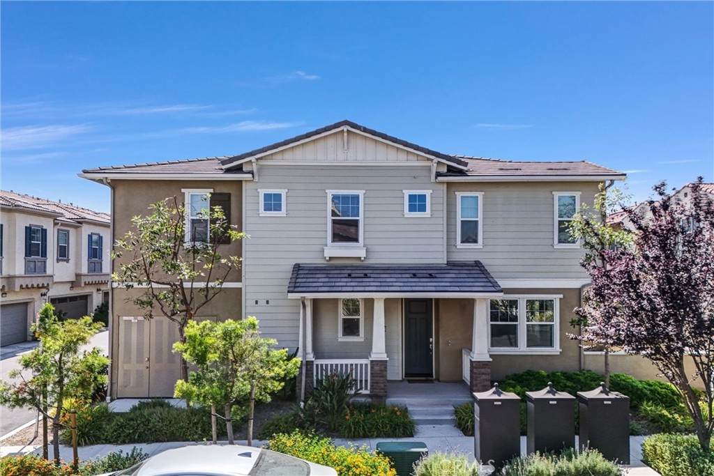 16042 Voyager Avenue - Photo 1