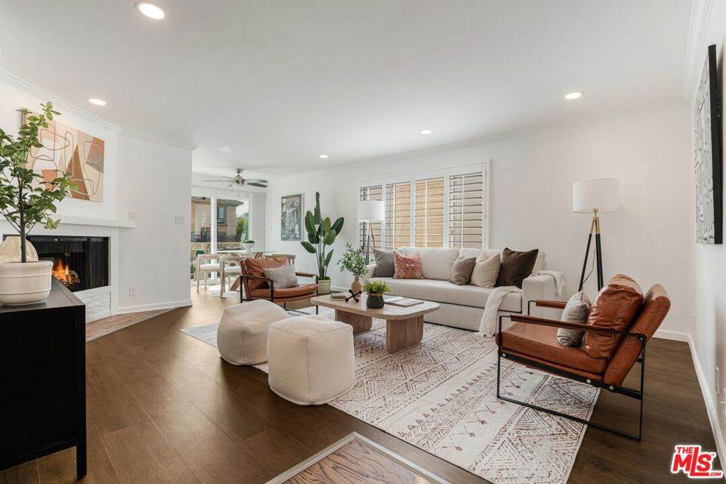 11849 Mayfield Avenue - Photo 1