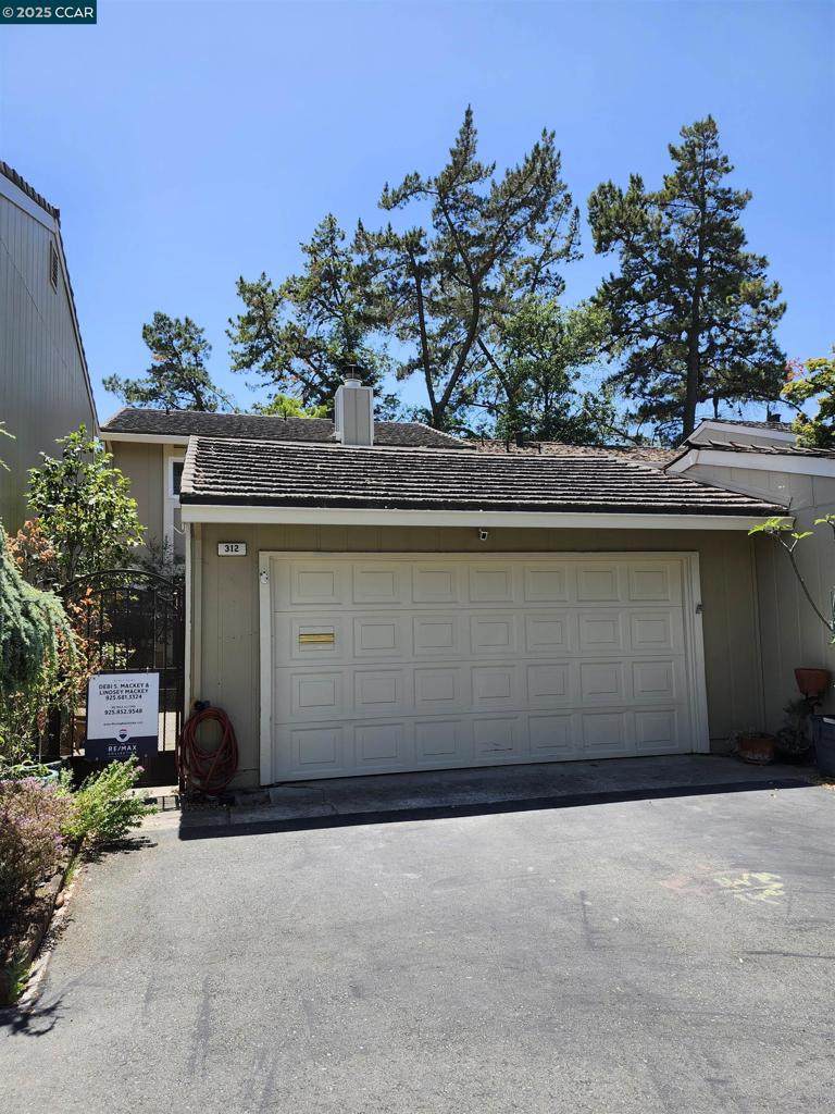 312 Wildcroft Dr - Photo 1