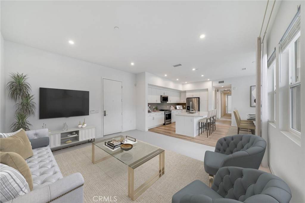 1338 Urbana - Photo 1
