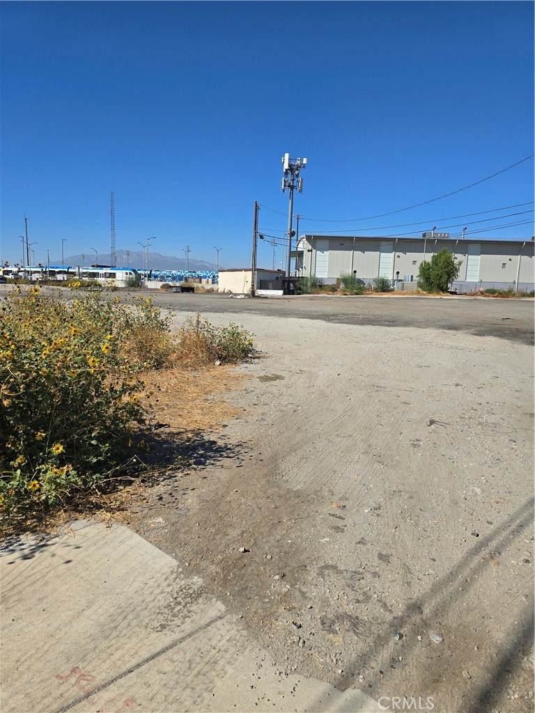 340 North I - Photo 1