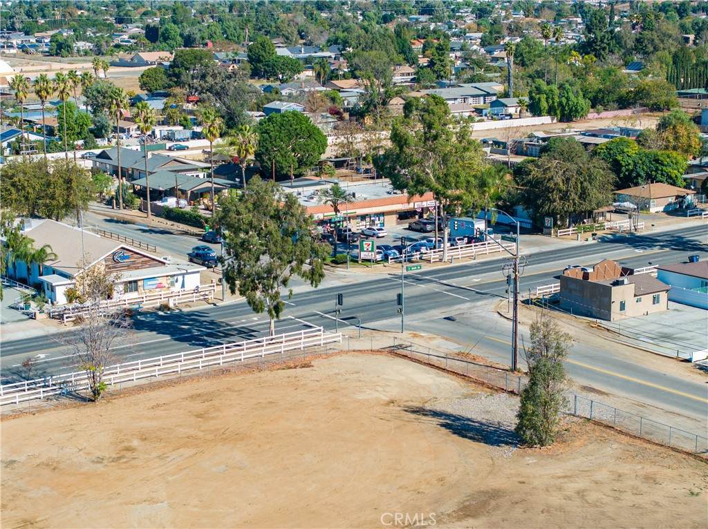 https://bt-photos.global.ssl.fastly.net/socal/orig_boomver_1_374562399-2.jpg