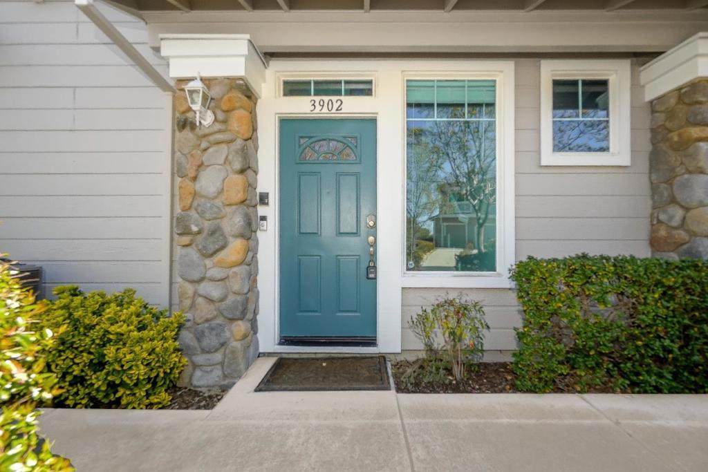 3902 Coyote Circle - Photo 1