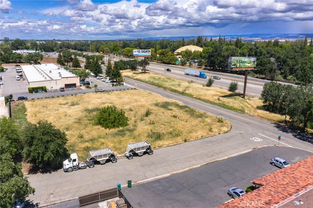 0 Entler Ave - Photo 1