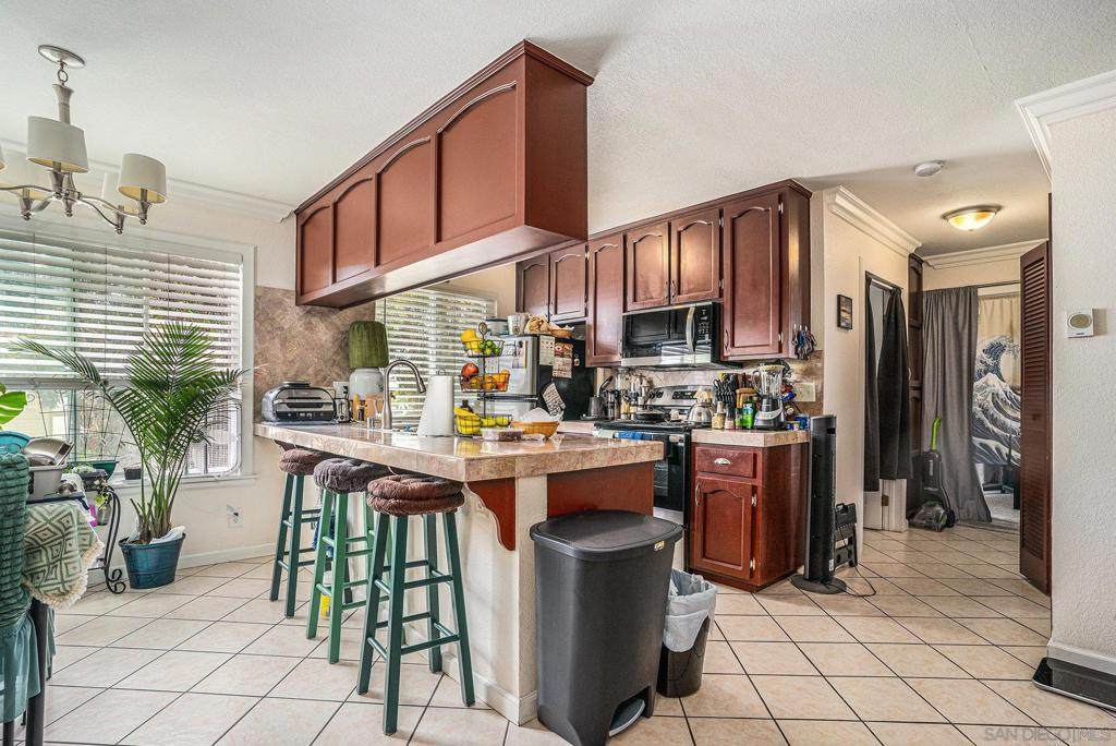 1284 Holly Ave. - Photo 1