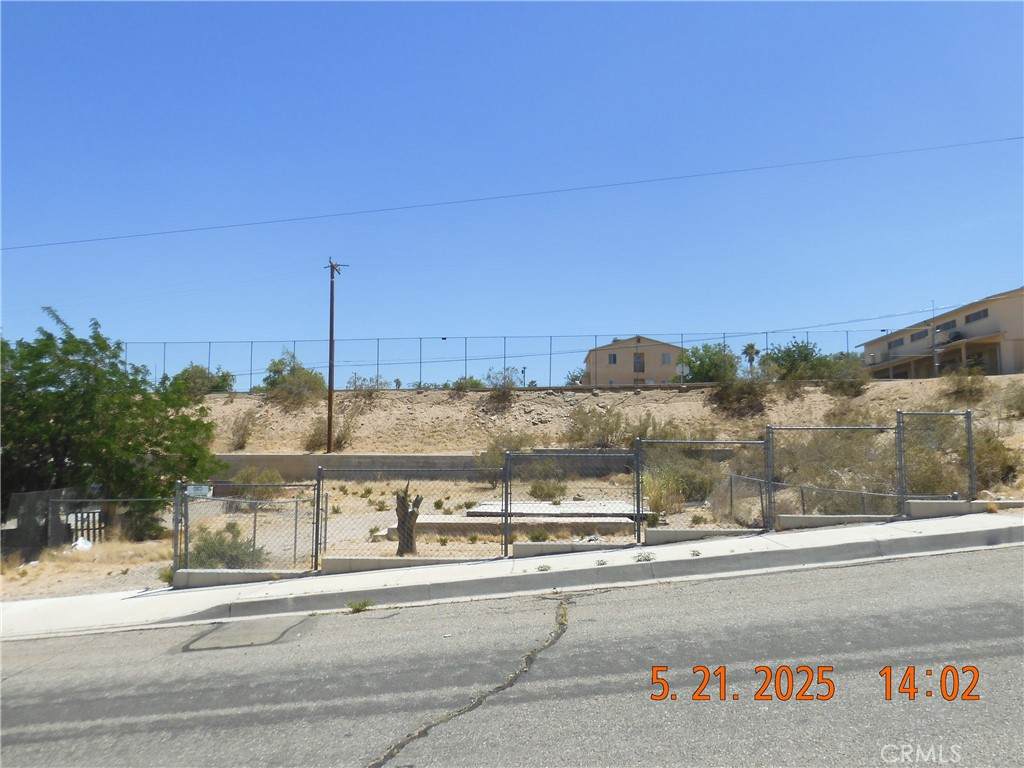 https://bt-photos.global.ssl.fastly.net/socal/orig_boomver_1_374566528-2.jpg