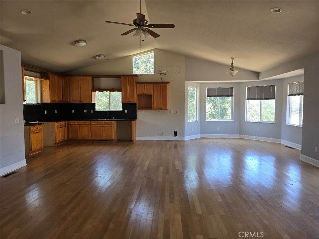 https://bt-photos.global.ssl.fastly.net/socal/orig_boomver_1_374566690-2.jpg