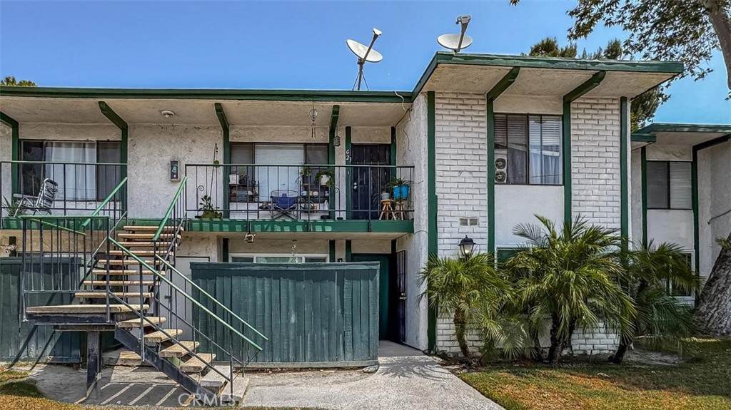 1735 Washington Street - Photo 1