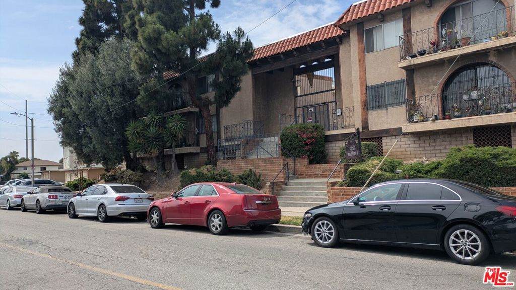 805 Industrial Avenue - Photo 1