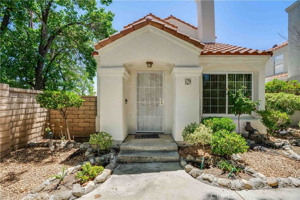 37940 42nd Street - Photo 1