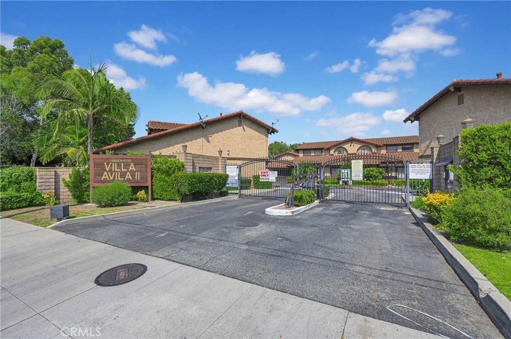 4072 Rosemead Blvd - Photo 1