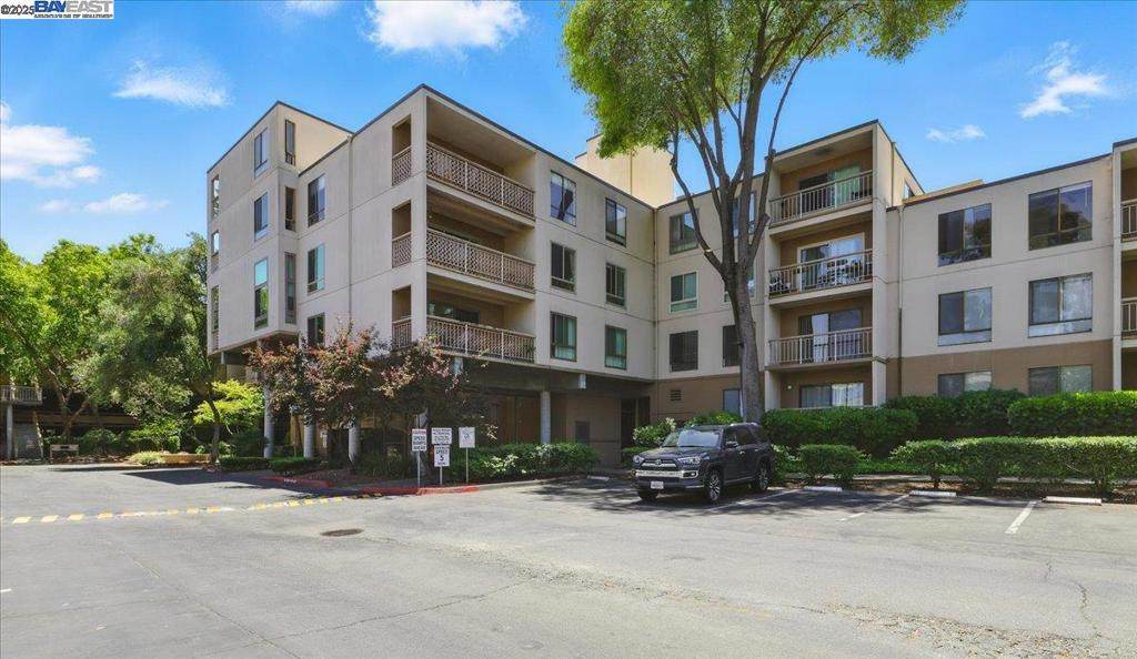 470 Civic Dr - Photo 1