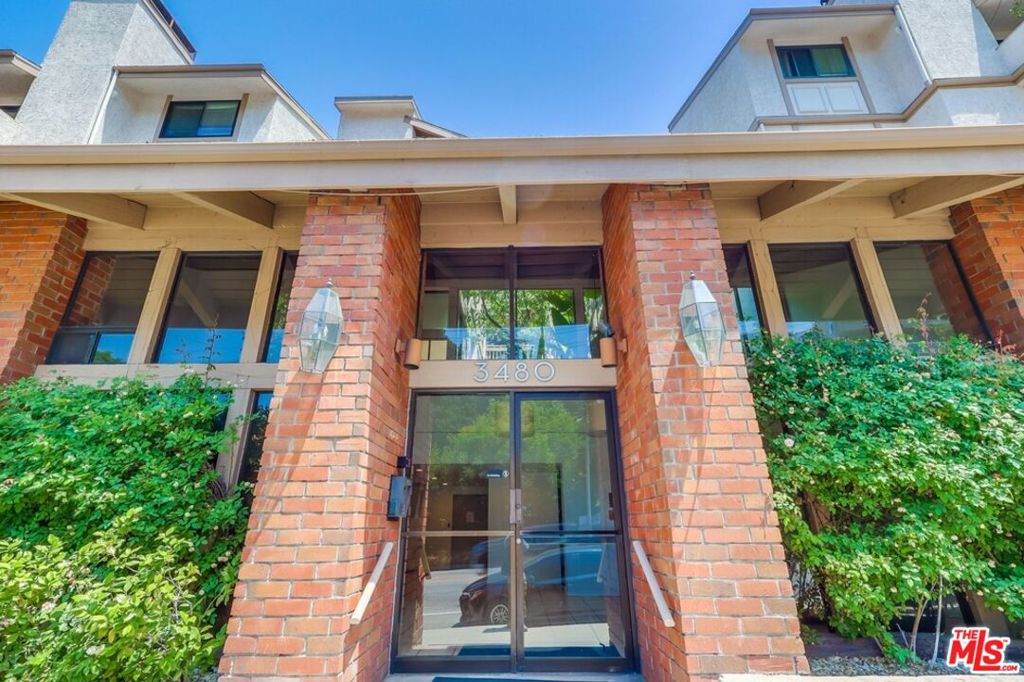 3480 Barham Boulevard - Photo 1