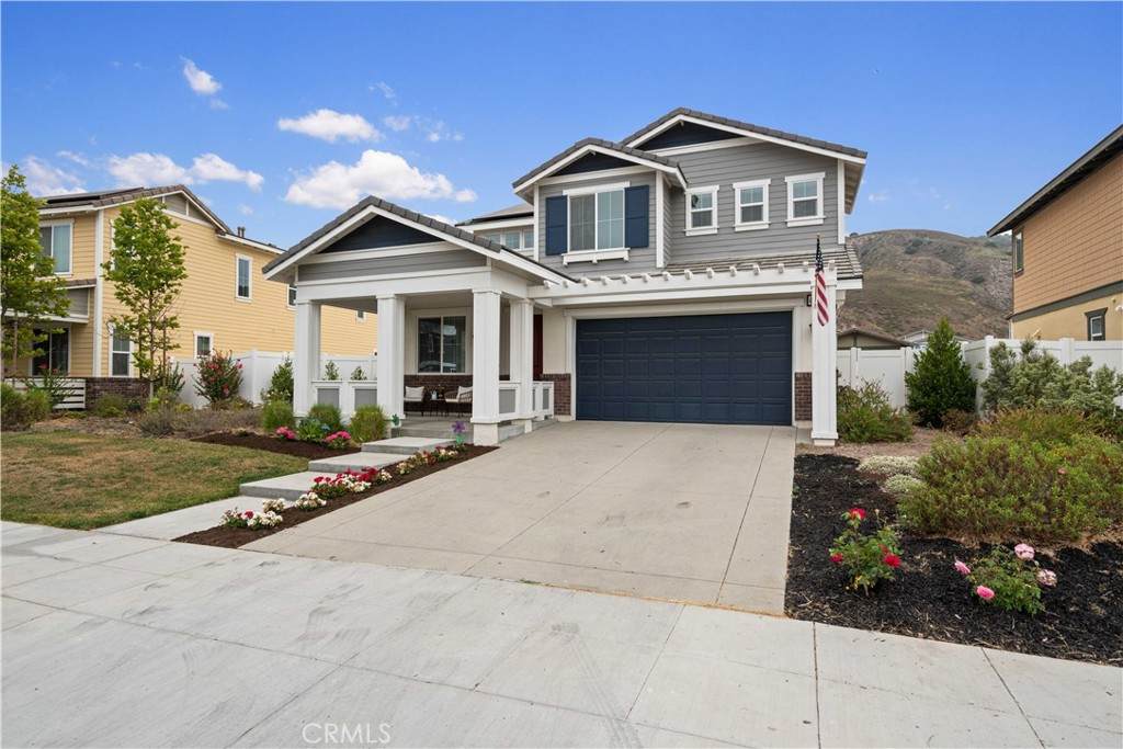 421 Azalea Street - Photo 1