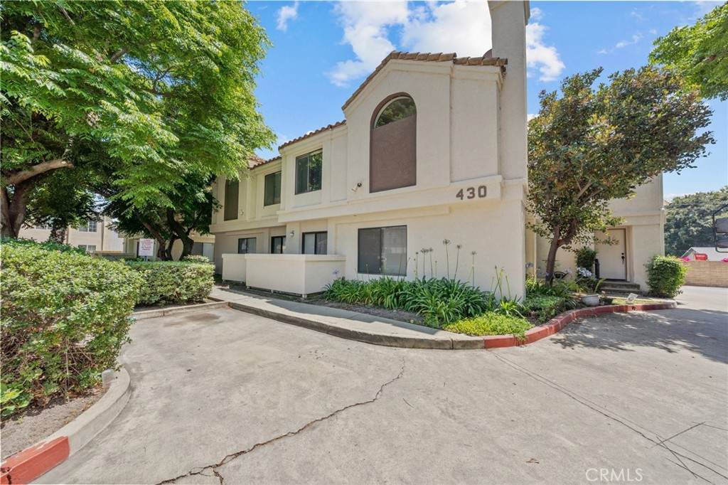 430 Anderwood Court - Photo 1