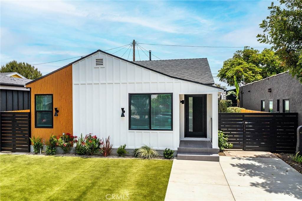 12520 Gilmore Avenue - Photo 1