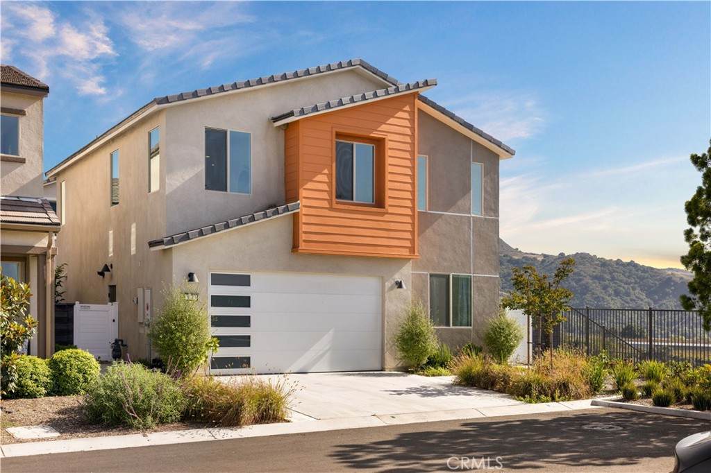 3173 Ivy Way - Photo 1