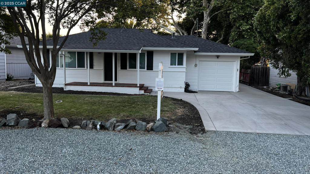 1867 Jacqueline Way - Photo 1