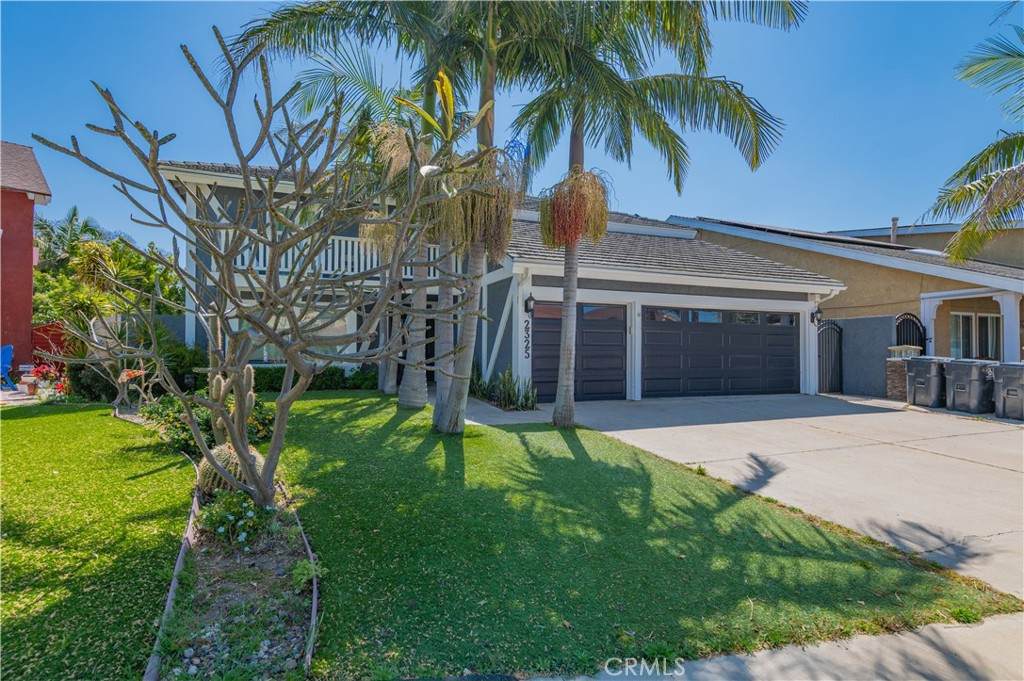2325 Linwood Street - Photo 1