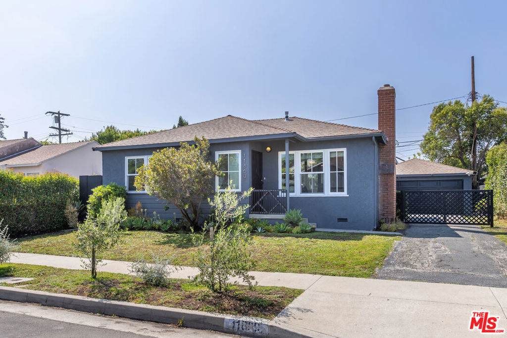 11869 Weir Street - Photo 1