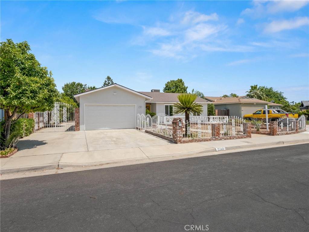 1263 Bundy Avenue - Photo 1