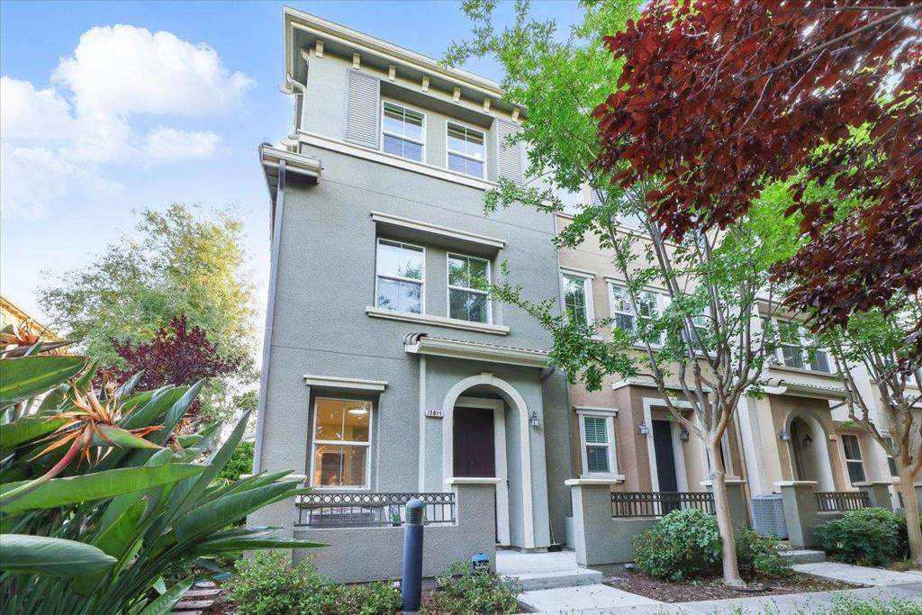 1581 Shore Place - Photo 1