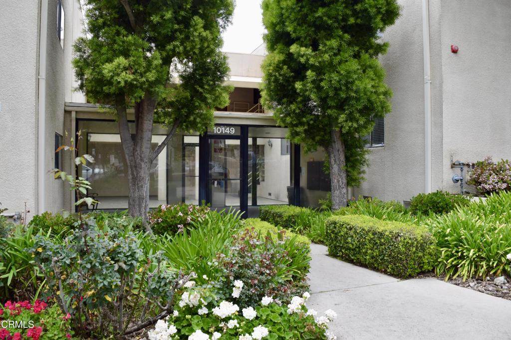 10149 Commerce Avenue - Photo 1