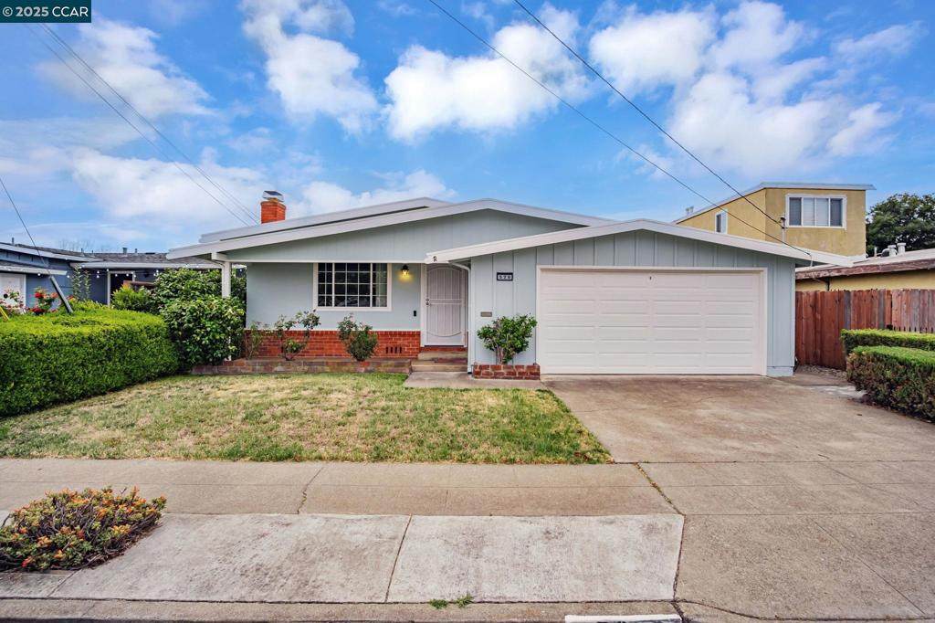 520 Celia St - Photo 1