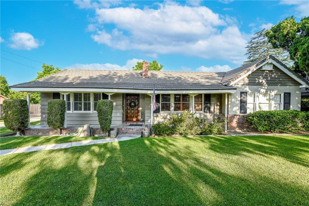1419 4th Avenue - Photo 1