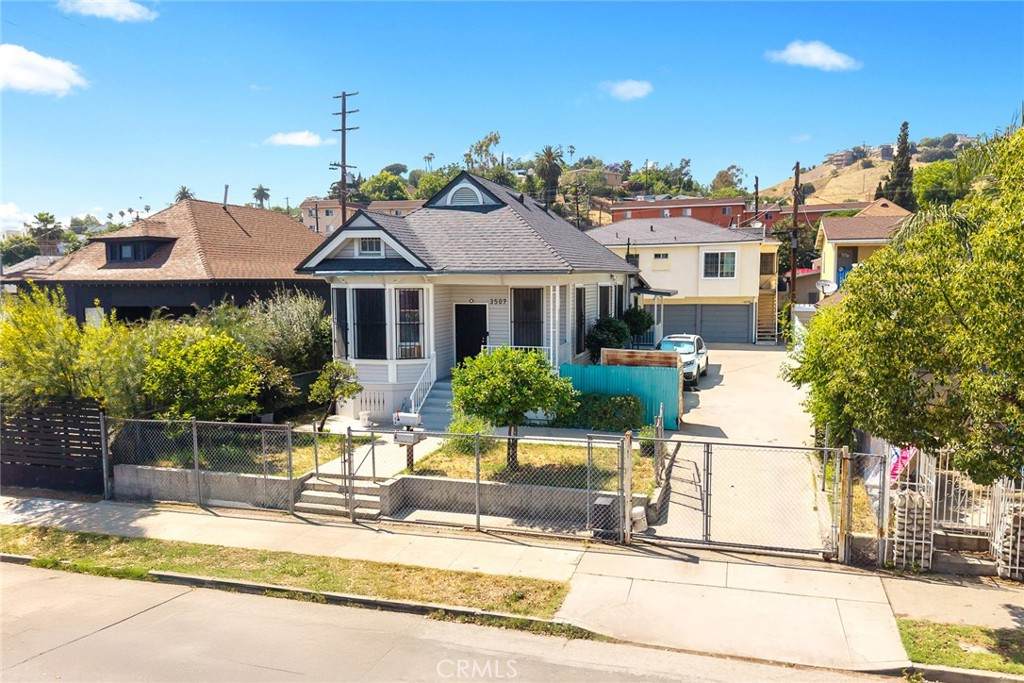 3507 Arroyo Seco Ave - Photo 1