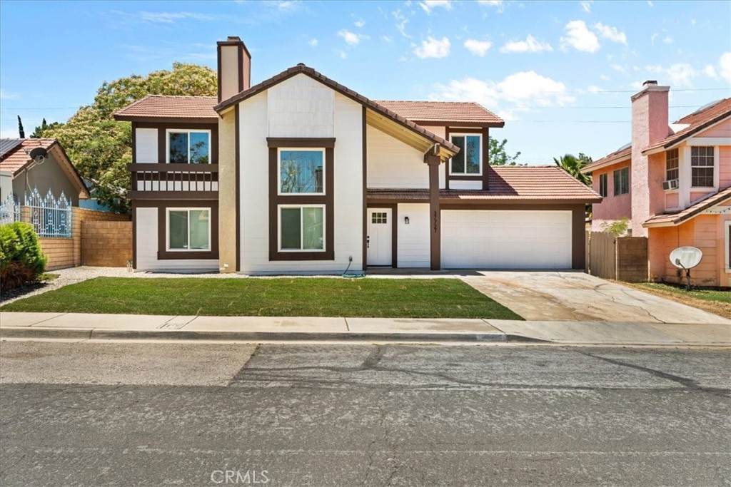 37727 Dixie Drive - Photo 1
