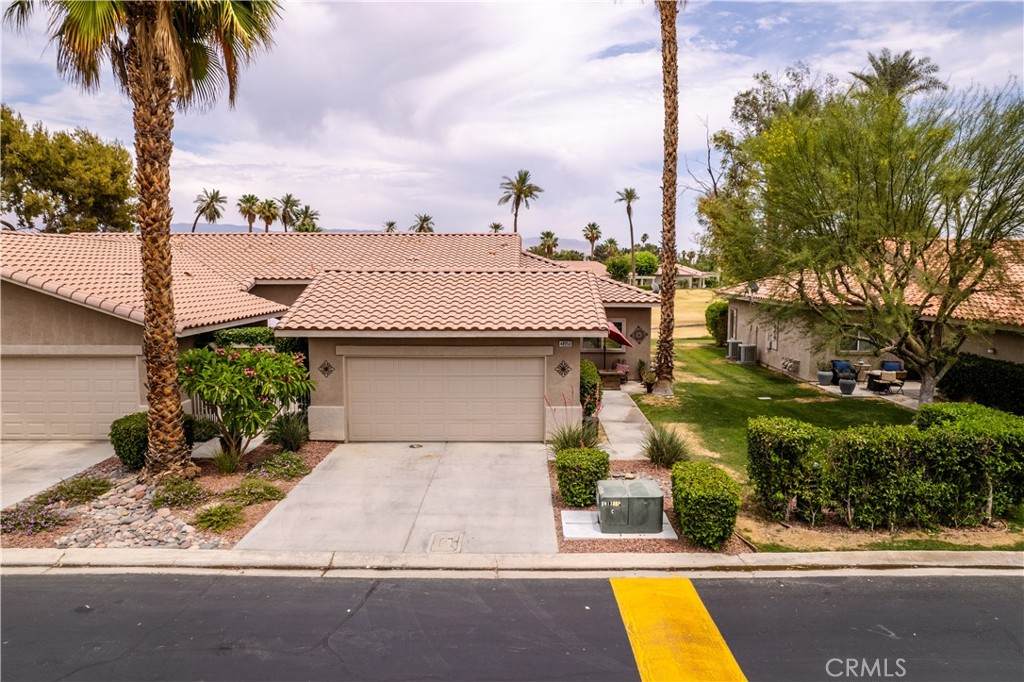 48950 Taylor Street - Photo 1
