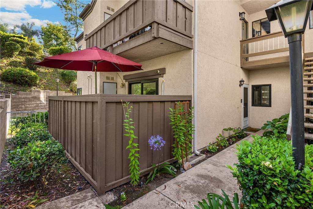 22709 Lakeway Dr - Photo 1
