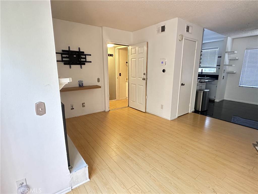 9336 Van Nuys Boulevard - Photo 1