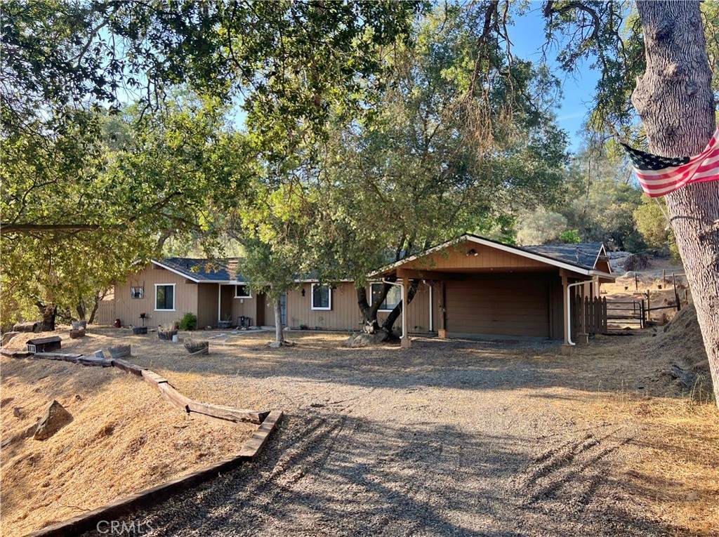 44293 Copper Creek Way - Photo 1