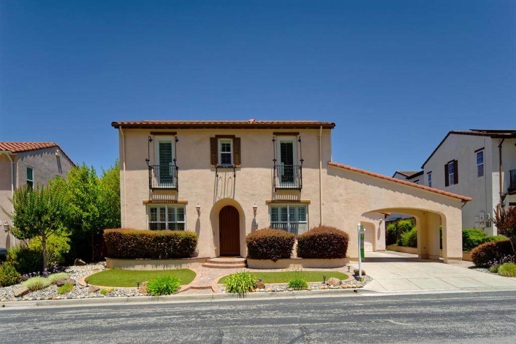7160 Eagle Ridge Drive - Photo 1