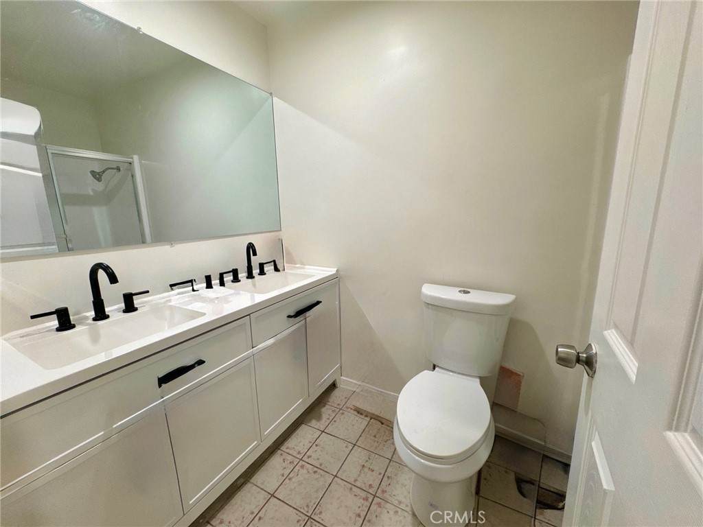8601 International Avenue - Photo 1