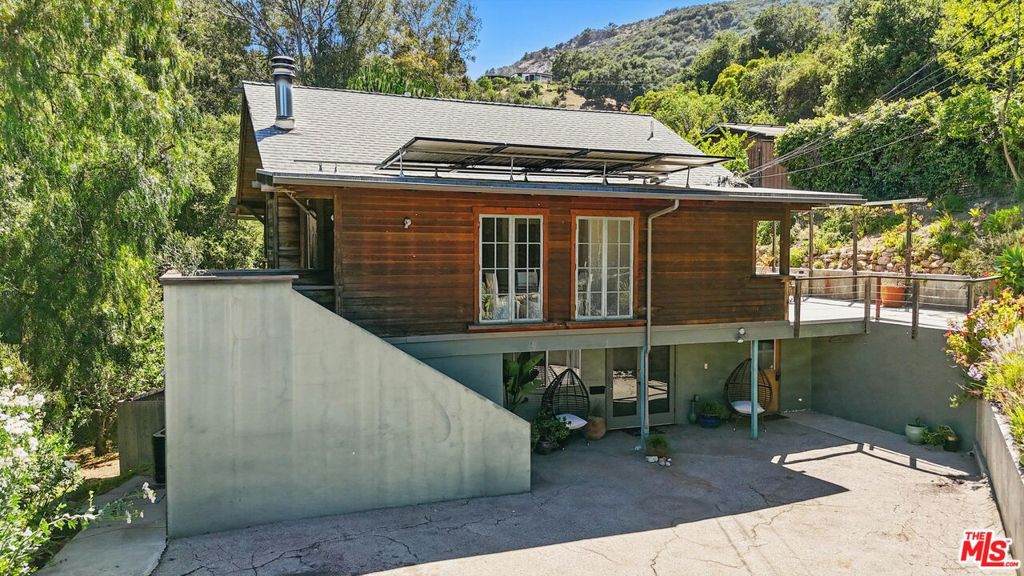 1527 Bainum Drive - Photo 1