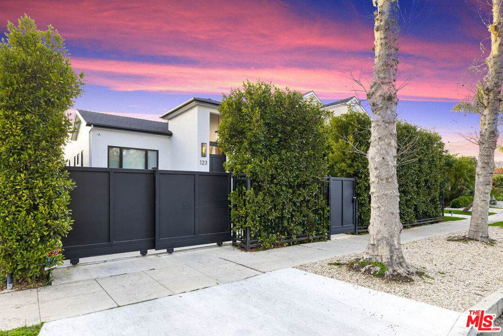 123 Kilkea Drive - Photo 1