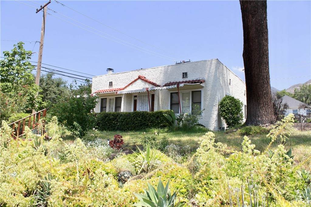 907 Poppyfields Drive - Photo 1