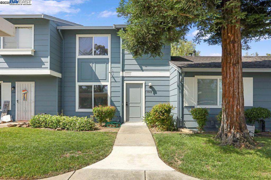 1048 Spring Valley Cmn - Photo 1