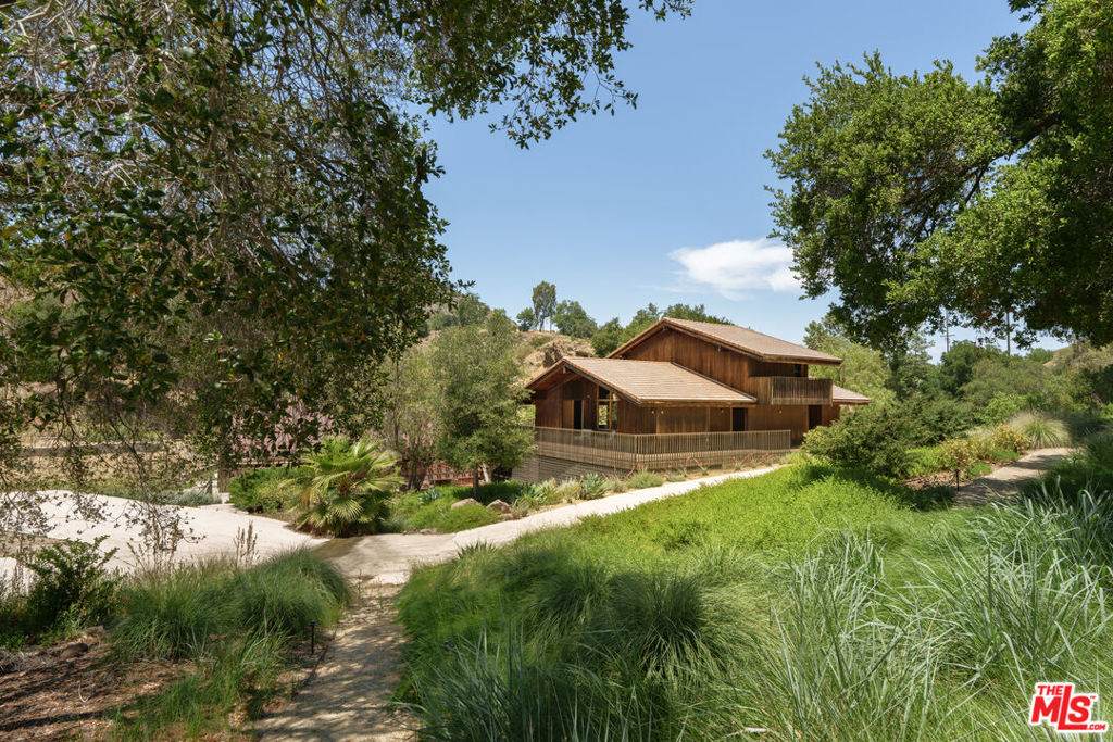 421 Westlake Boulevard - Photo 1