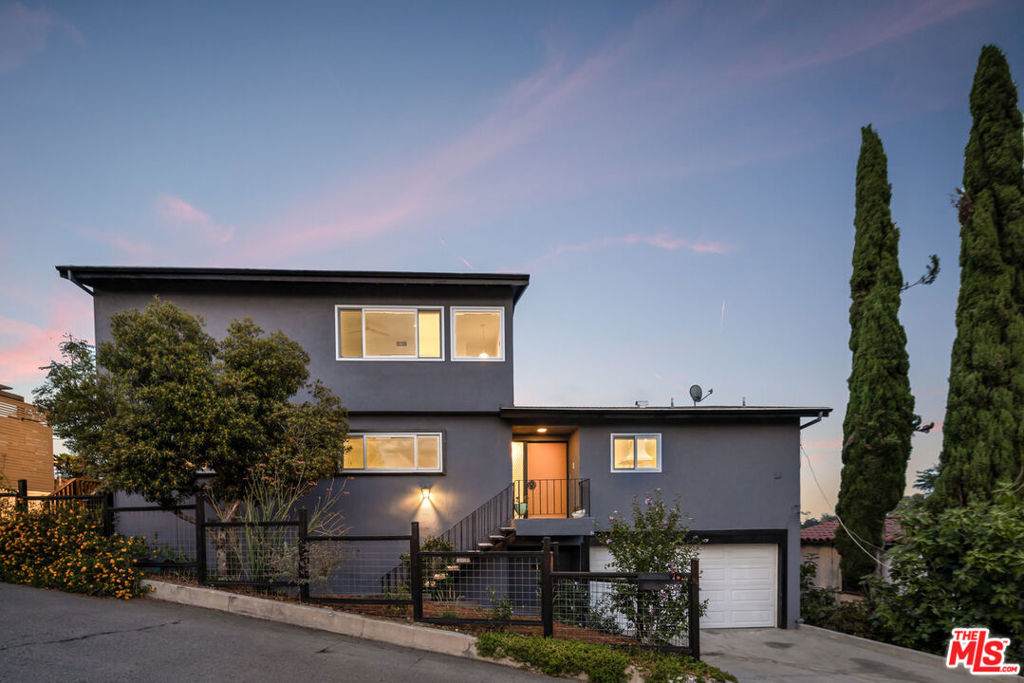 2682 Hollyridge Drive - Photo 1