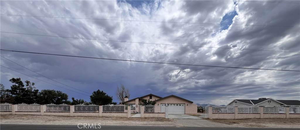 10306 Avenue R10 - Photo 1