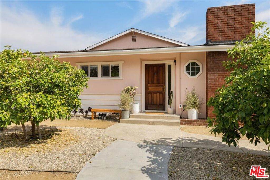 2950 Finch Street - Photo 1