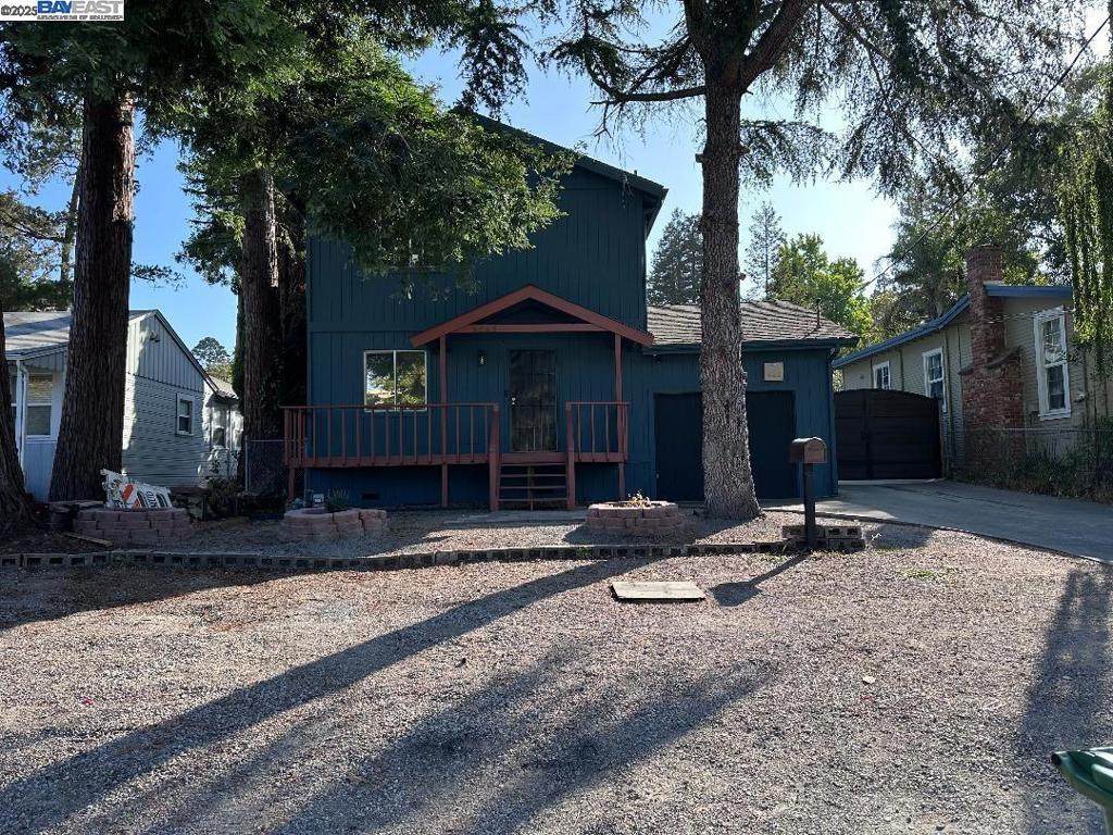 8065 Earl St - Photo 1