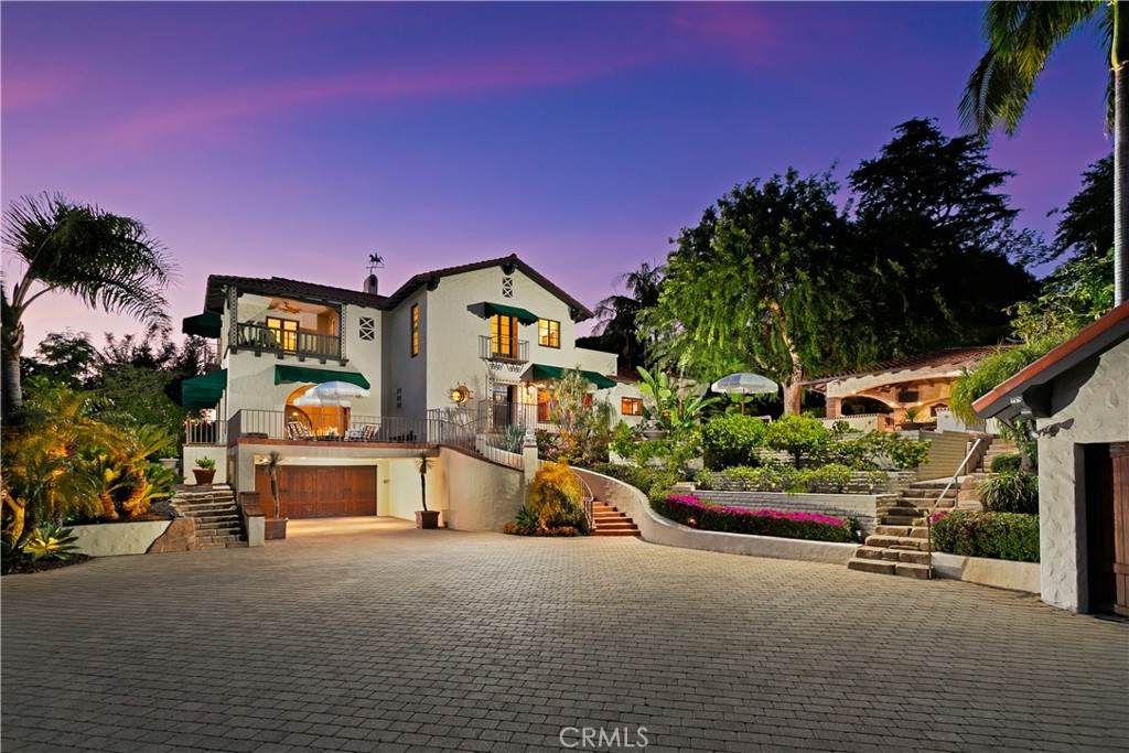 1681 La Loma Dr - Photo 1